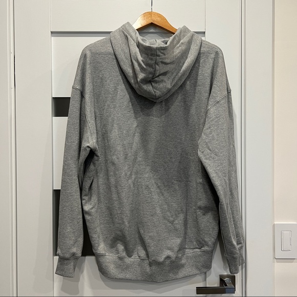 SOLD MCM Brand New Gray Sweater Size M - Picture 4 of 5